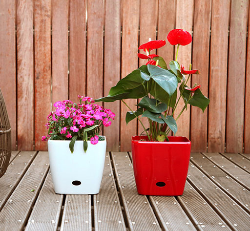 Wholesale cheap square stackable self watering plastic garden plant pot