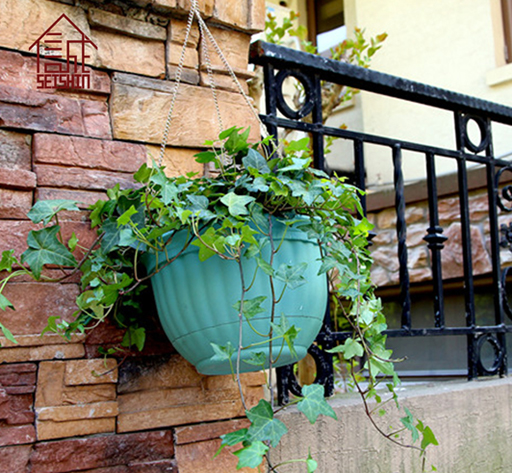 Cheap plastic wall hanging plant flower basket pots